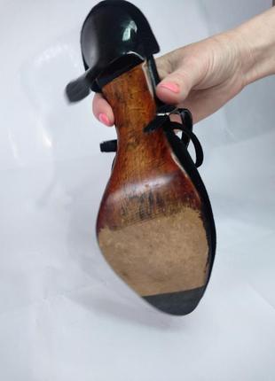 Замшевые туфли на удобной шпильке3 фото