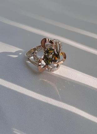 🫧 18 размер кольцо серебро с золотом фианит зелёный5 фото