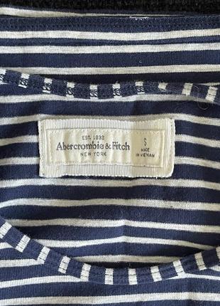 Трикотажное платье с вырезом на спине abercrombie3 фото