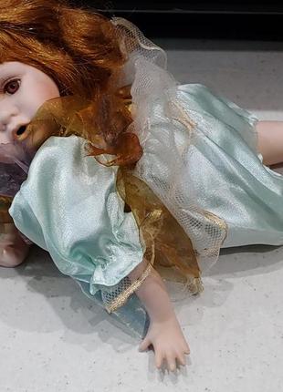 Шикарная фарфоровая кукла, есть клеймо