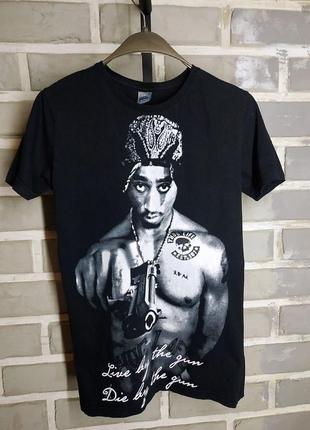 Футболка tupac amaru shakur live by the gun die by the gun