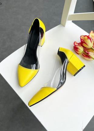 Туфлі  = monro
на утяжеленном каблуке, желтый, натуральная кожа/силокон3 фото