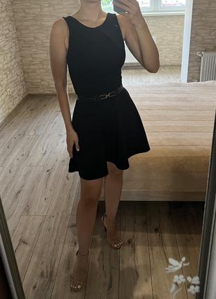 Короткое черное платье мини платье черное