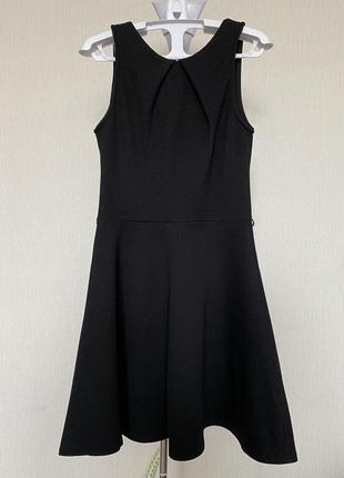 Короткое черное платье мини платье черное3 фото