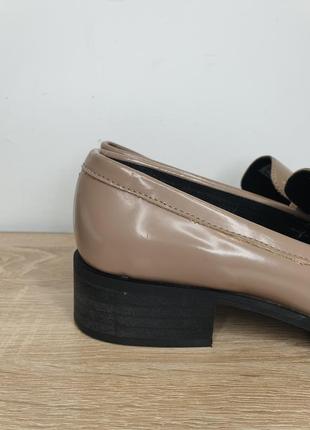 Актуальные натуральные кожаные лоферы туфли с удлиненным мысом острым носком цвета мокко selected5 фото