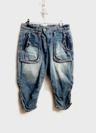 Бриджи  брюки джинсовие р 32-36 свободного  кроя,летние