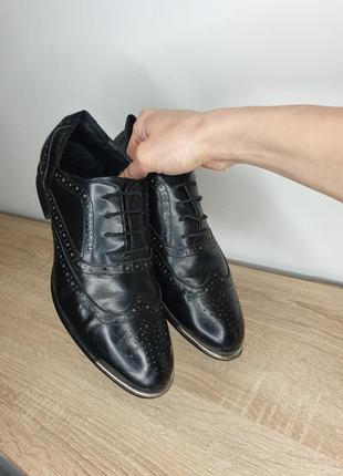 Базовые натуральные кожаные оксфорды броги туфли на шнуровке натуральная кожа4 фото