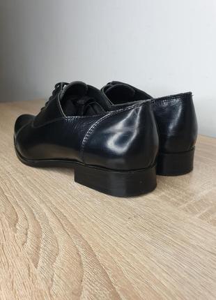 Базові натуральні шкіряні оксфорди броги туфлі на шнурівці натуральна шкіра5 фото