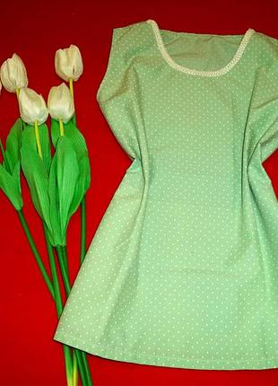Светло зеленая блузочка в горошек