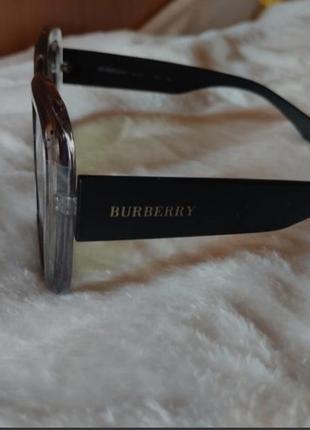 Классные очки burberry3 фото