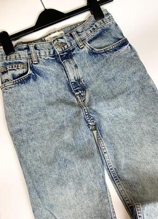 Стильные джинсы мом mango8 фото