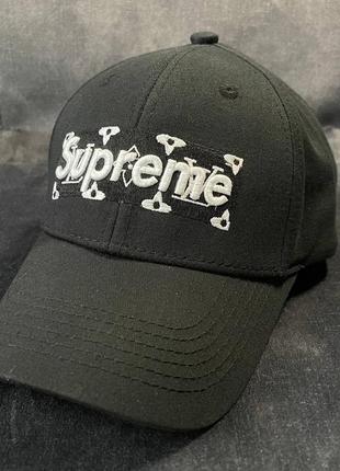 Бейсболка supreme