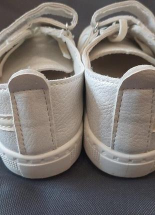 Белые туфли кроссовки   слипоны кеды2 фото