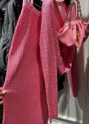 Рожева махрова велюрова спідничка в стилі bottega на шовковій атласній гумці