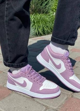 Кроссовки женские nike air jordan retro 1 low violet white, джорданы фиолетовые1 фото