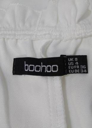 Белый романтичный топ boohoo с рюшами на шнуровке/блузка с открытыми плечами7 фото