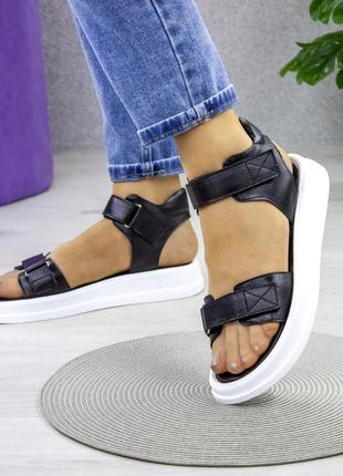 Стильные кожаные женские сандалии/босоножки на липучках черные с белой подошвой кожа на лето6 фото