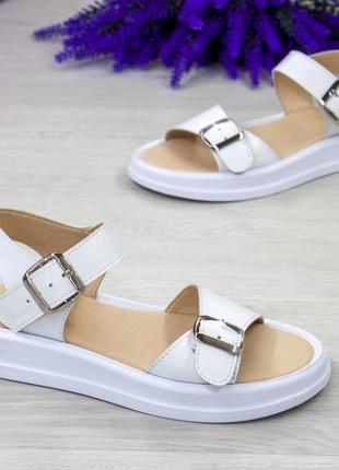 Стильні білі сандалі/босоніжки з пряжкой шкіряні, шкіра жіночі на літо,білого кольору,колір білий5 фото