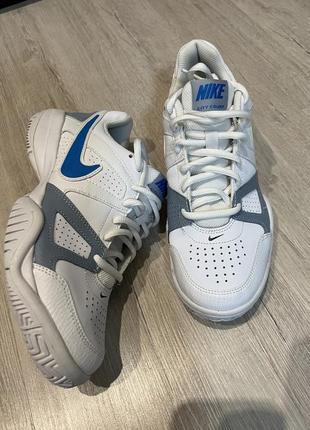 Кросівки nike