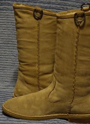 Оригинальные зимние бежевые замшевые сапожки ugg australia. 39 р.7 фото