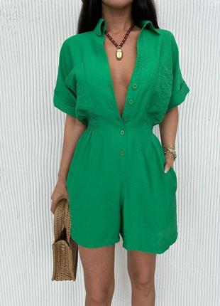 Комбінезон жіночий зелений однотонний з шортами  на гудзиках з кишенями якісний стильний