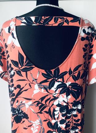 Платье из вискозы в цветочный принт с эффектной спинкой2 фото