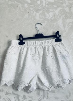 Шорты прошва выбитые вышитые модные стильные ришелье крутые