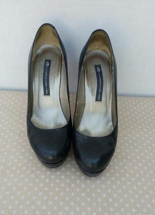 Шикарні туфлі