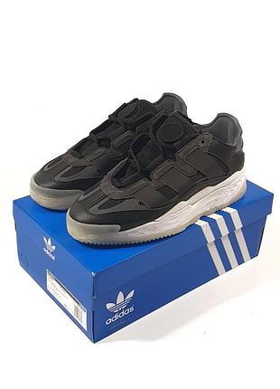 Adidas beige кросівки чоловічі чорно-білі