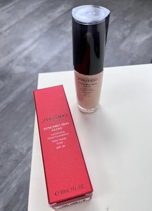 Тональний крем spf 20 shiseido synchro skin glow, natural 1,21 фото