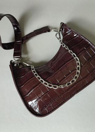 Шоколадная сумочка багет с цепочкой1 фото