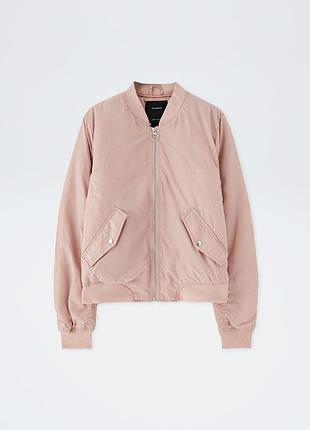 Пудровая куртка бомбер pull&bear, новая