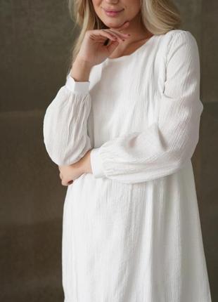 Легкое нежное платье для беременных и кормящих мам белое свободного силуэта, 4502769-б4 фото