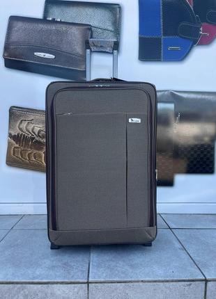 "набор чемоданов airline на 2 колеса7 фото