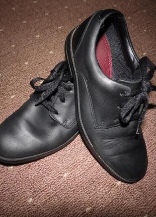 Шкіряні туфлі clarks розмір 32 устілка 20-20.5 см3 фото
