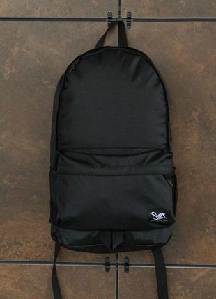 Однотонний чорний рюкзак staff 15l black