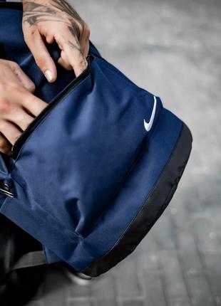 Рюкзак с фирменным логотипом темно-синего цвета4 фото
