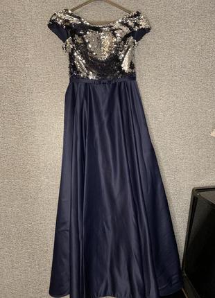 Сукня на випуск