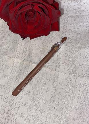 Олівець для губ коричневий, нюдовий олівець для губ