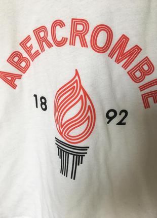 Укорочённая футболка -топ с надписью, abercrombie & fitch, s, 36, 442 фото