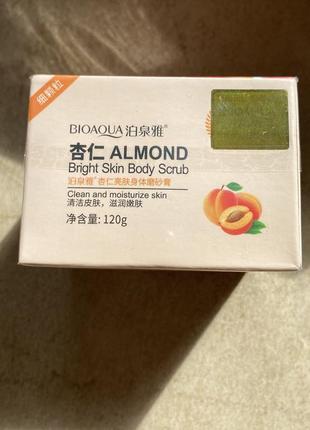 Скраб для тіла з абрикосом та мигдалем bioaqua almond bright skin body scrub4 фото
