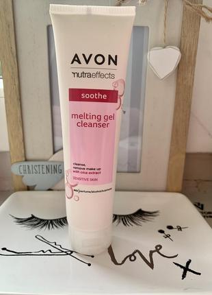 Смягчающее гель-масло для умывания avon