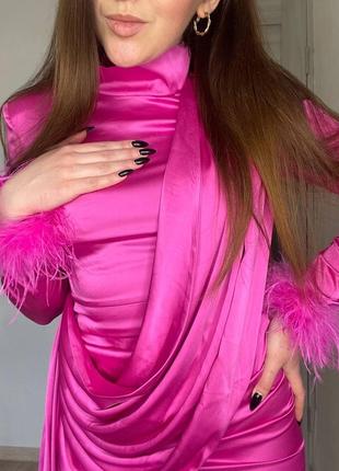 🔥горячее розовое платье с атласной драпировкой, платье идет с подкладкой в плечах🔥  від prettylittlething4 фото