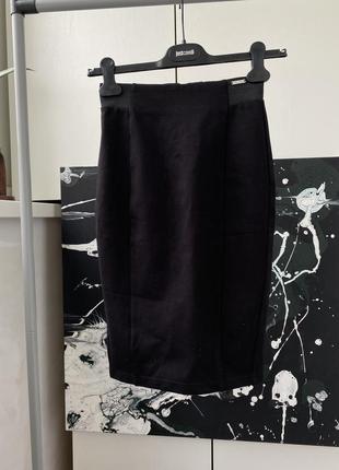 Строгая черная юбка guess2 фото