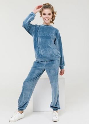 Бірюзовий велюровий костюм з об'ємним написом