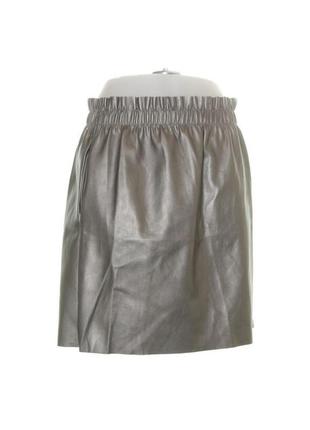 Серебристая мини-юбка на резинке с карманами5 фото