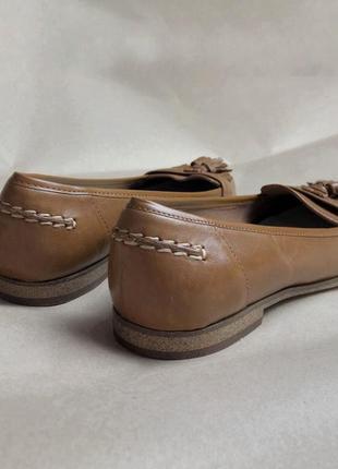 Кожаные лоферы бренда clarks. размер 37 - 37,5 натуральная кожа туфли3 фото