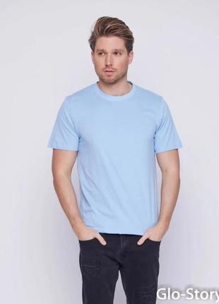 Мужская однотонная голубая футболка1 фото