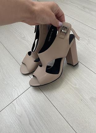Босоножки