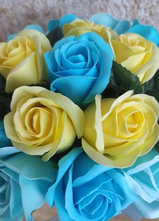 Подарунок на день народження патріотичний букет квітів мильні квіти ручна робота handmade4 фото